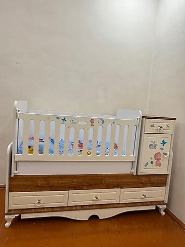 uwaq krafati: Uşaq beşiyi ideal veziyetde — 3