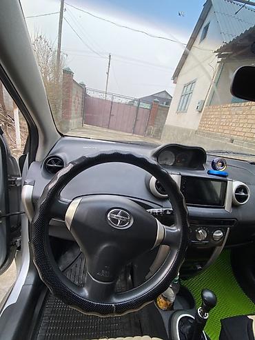 Toyota: Toyota : 2004 г., 1.5 л, Механика, Бензин, Хэтчбэк — 3