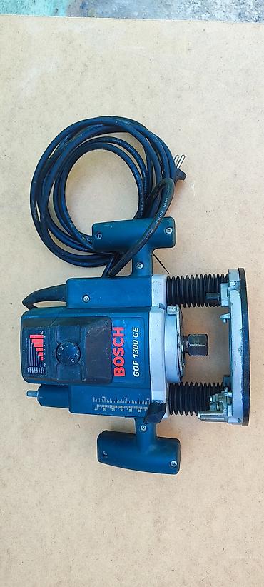 Bosch GOF 1300 CE drel-frezer (marşrutlayıcı) - Güc: 1300 W -