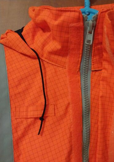 Digər kişi geyimləri: Uniforma. Kutka.az işlenmiş.sökuyu yoxdur.(Razmer:M-48)Qalındı. Su — 8