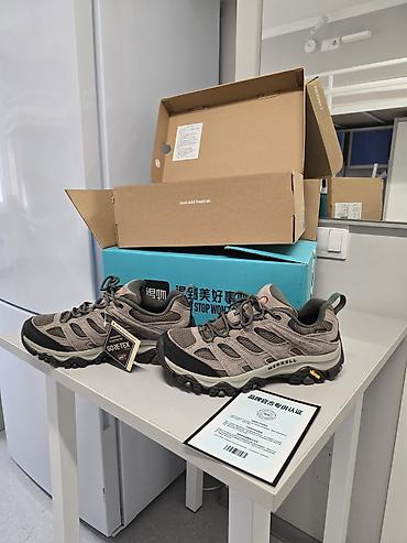 сапожки осень весна: Мужские кроссовки, 42, 42.5, 43, Merrell, Новый, Самовывоз, Платная доставка — 1