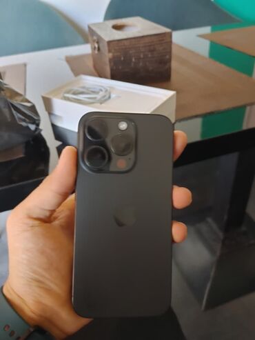кроссовки boss: APLLE IPHONE 15 PRO 256ГБ АКБ 87% 68000 СОМ РЕАЛЬНЫМ ПОКУПАТЕЛЯМ ЕСТЬ