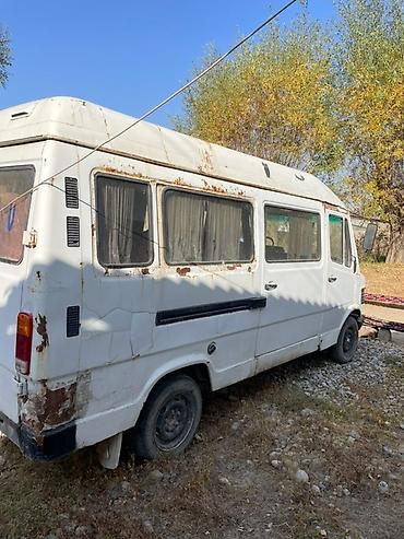 Mercedes-Benz: Mercedes-Benz T1: 1988 г., 2.4 л, Механика, Дизель, Бус — 4