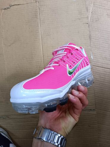 Women's Sneakers and athletic shoes: 36-41 A klasa 3500 — 3