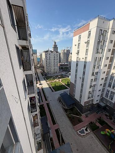 гранд сити: 3 комнаты, 93 м², Асанбай мкр Элитка, 10 этаж, Евроремонт — 1