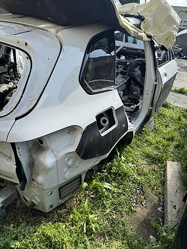 suv: Кузовная перегородка BMW, Б/у — 2