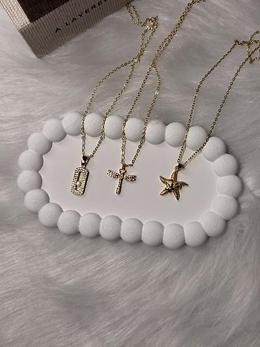 xarı bulbul kolyesi: Qızılı rəngli zərif boyunbağılar – 3 fərqli kulon seçimi - Material — 2