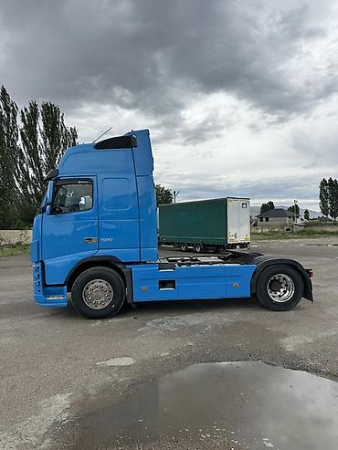 хова каракол: Тягач, Volvo, 2012 г., Без прицепа — 1