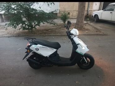 Mopedlər,skuterlər: - 14, 50 sm3, 2000 il, 32000 km