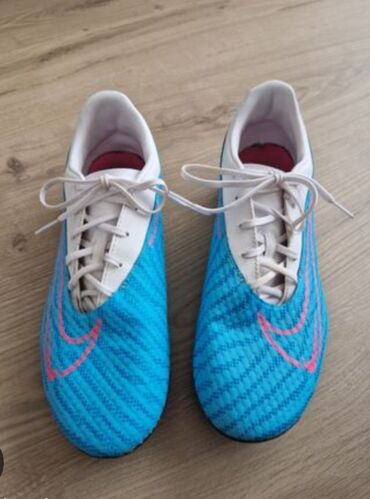 rukav za kosarku za decu: Football boots, Nike, size - 42