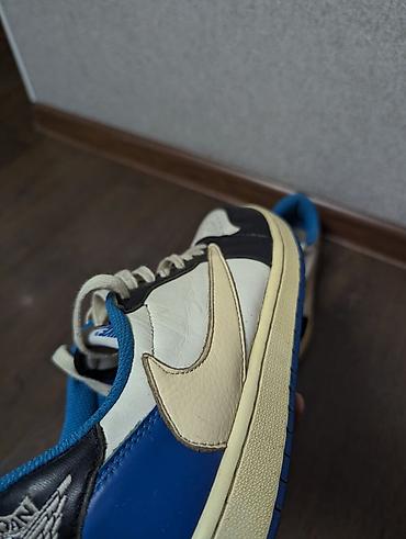 обувь drop: Продаю в идеальном состоянии легендарные Air Jordan 1 Low 'Travis — 4