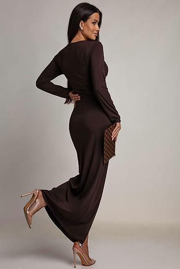 opposite borca: Elegantna večernja haljina – maxi dužina

Haljina: 2.900dinara — 5