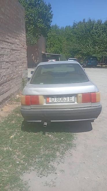 рул: Audi 80: 1990 г., Кол менен иштөөчү, Бензин, Седан — 1