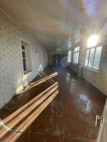 Həyət evləri və villaların satışı: Goygol rayonu Awigli kendi 1 ci perevaldan 50 metr awagi. Ev 2 — 12