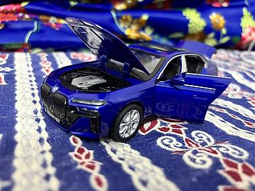 e46 bmw: BMW 7 Series (M760) metal model maşın - Miqyas: təxmini 1:32 - — 2