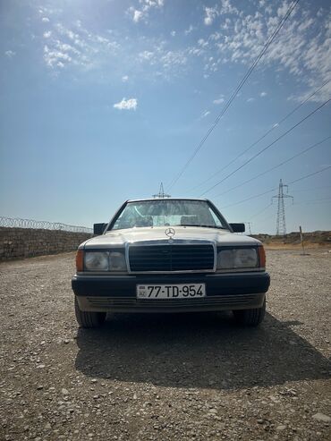 фольксваген поло седан: Mercedes-Benz 190: 2 l | 1990 il Sedan