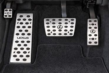 niva salon: Lexus üçün pedal üzlükləri dəsti — 4 ədəd Lexus loqolu, gümüşü səthli — 2