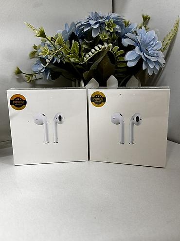 pc case: Беспроводные наушники-вкладыши (форм-фактор AirPods) в фирменной — 1