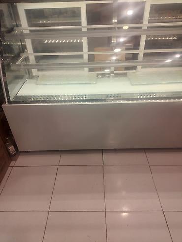 Vitrin soyuducu – 600 AZN Təcili satılır - Şüşə vitrinli at lalafo.az Vitrin soyuducu – 600 AZN Təcili satılır - Şüşə vitrinli