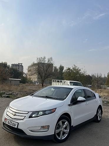 chevrolet la: Chevrolet Volt: 2013 г., 1.4 л, Гибрид, Хэтчбэк — 6