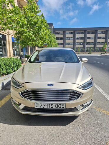 fort sərnişin: Ford Fusion: 1.5 л | 2017 г. 117000 км Седан