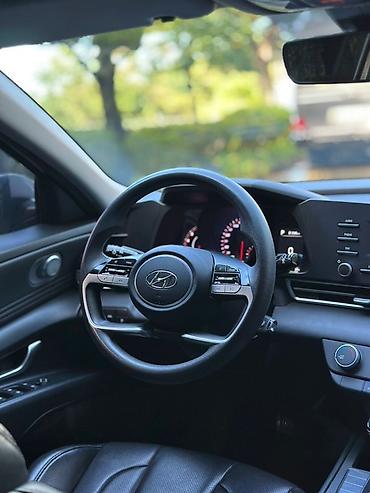 Hyundai: Hyundai Elantra: 2021 г., Бензин, Седан — 3