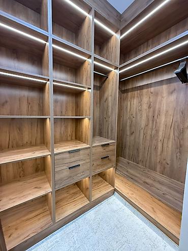 23000 som flat: 🏡 Сдаётся 2-комнатная квартира в ЖК «Аристократ» 📍 Рядом с Мега — 5