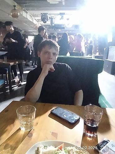 Ищу разные вечерние подработки после 18:00 на час,два. можно на целый at lalafo.kg Ищу разные вечерние подработки после 18:00 на час,два. можно на целый