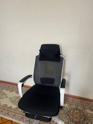 мебель кресла: Комплект офисной мебели, Кресло, цвет - Белый, Новый