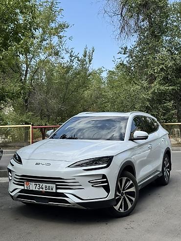 song plus 2025: BYD Song Plus: 2023 г., Гибрид, Кроссовер — 1