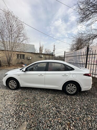 Hyundai: Hyundai : 2019 г., 1.6 л, Автомат, Бензин, Седан — 4