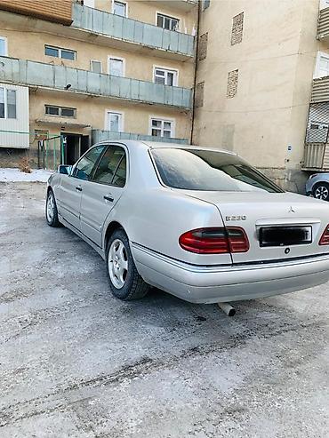 Mercedes-Benz: Mercedes-Benz E-Class: 1995 г., 2.3 л, Механика, Бензин, Седан — 3