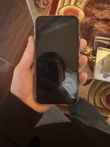 iphone чехол чёрный: IPhone 11, 256 ГБ, Беспроводная зарядка, Face ID, С документами