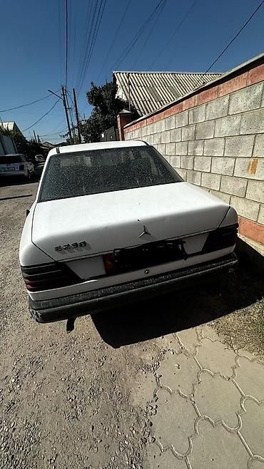 Продажа авто: Mercedes-Benz E-Class: 1988 г., Механика, Бензин, Седан — 3