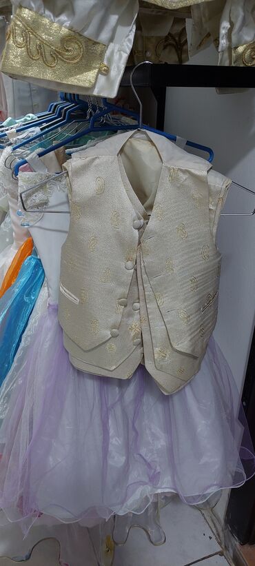 Dekorlar və bəzəklər: Sunnet geyimlerinin kirayesi ve satisi en boyuk cesid hamisi realda — 13