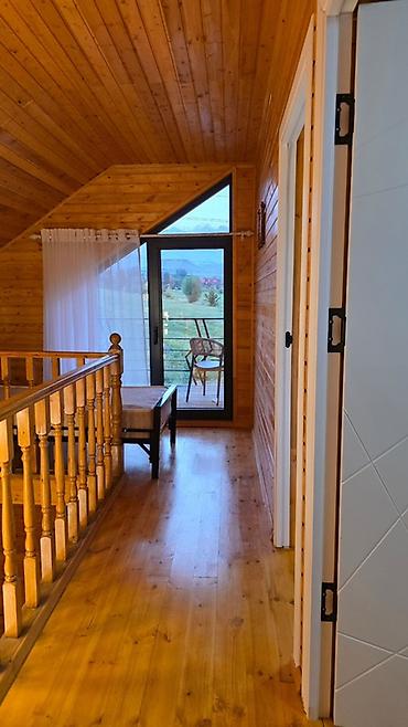 Недвижимость: 6 комнат и более, 100 м², Мансарда этаж — 6
