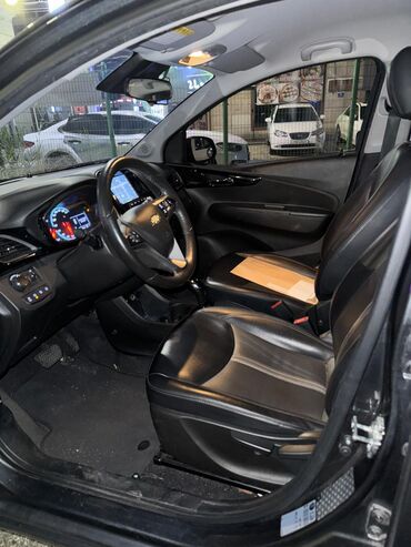 Chevrolet: Chevrolet Spark: 2018 г., 1 л, Автомат, Бензин, Хэтчбэк — 6