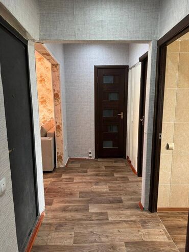 кызыл кыя квартира аренда: 2 бөлмө, 54 кв. м, 105-серия, 5 кабат, Косметикалык ремонт