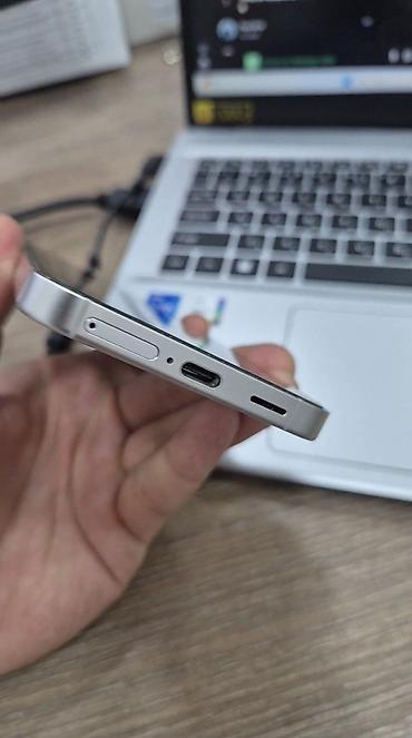 Мобильные телефоны и аксессуары: Samsung Galaxy S24, Новый, 256 ГБ, цвет - Серый, 2 SIM — 3