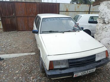 бампер передний гольф 3: ВАЗ (ЛАДА) 2109: 1988 г., 1.5 л, Механика, Бензин, Хетчбек