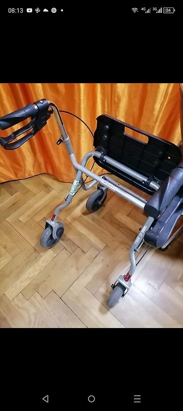 Hodalice, štake, štapovi za hodanje, kolica za hodanje: Stolica pokretna odlična

Mirjevo — 8