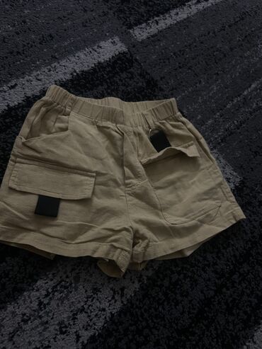 carape novi pazar: Shorts XS (EU 34)