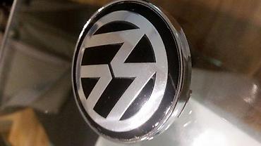 nalepnice za felne motora: CEPOVI ZA FELNE VW GOLF PASSAT 60MM / 56MM | KOMPLET 4 KOMADA - SET — 1