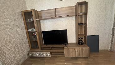 rəfi: Qonaq otağı üçün modular TV stendi - Material: ağac teksturalı — 1