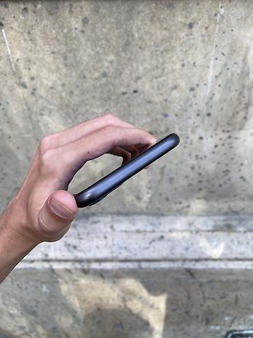 se iphone: IPhone 11, 128 GB, Qara, Zəmanət, Simsiz şarj, Face ID — 3