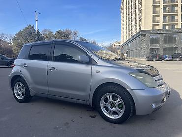 Toyota: Toyota ist: 2004 г., 1.3 л, Автомат, Бензин, Седан — 10
