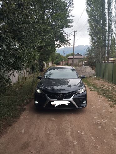 машина алып беребиз: Toyota Camry: 2019 г., 2.5 л, Автоматтык, Бензин, Седан