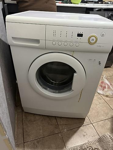 2 t: Стиральная машина фронтальная Б/у - Загрузка: 5,2 кг (указано на — 1