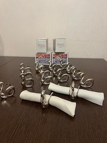 Süfrə aksesuarları: 16 ədəd Gümüşü rəngdə “swan” dizaynlı süfrə salfet halqaları dəsti — 1