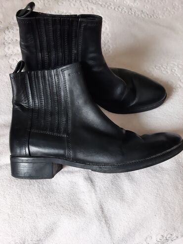 женский сапоги adidas: Сапоги, 39, цвет - Черный